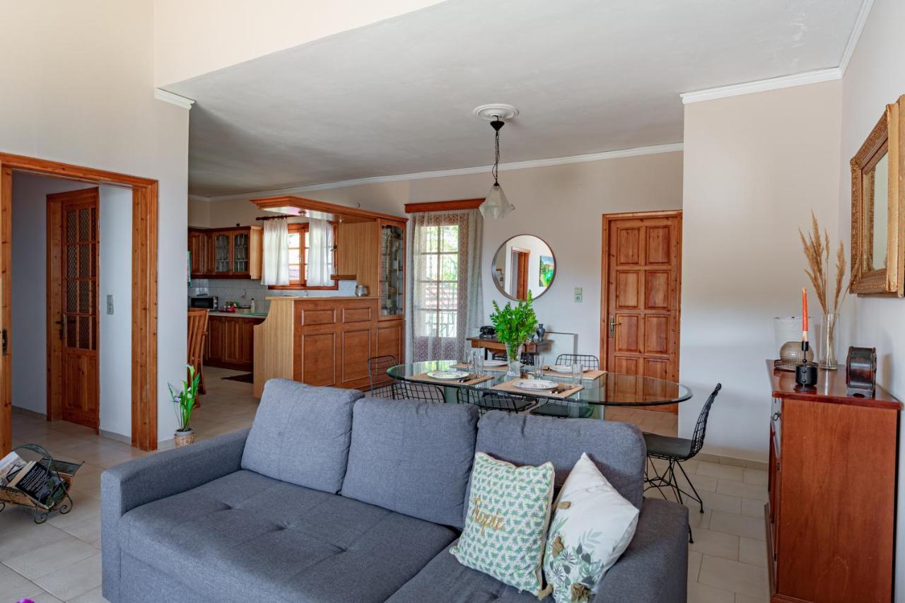 Golden Flower'S Apartment Poros  Luaran gambar