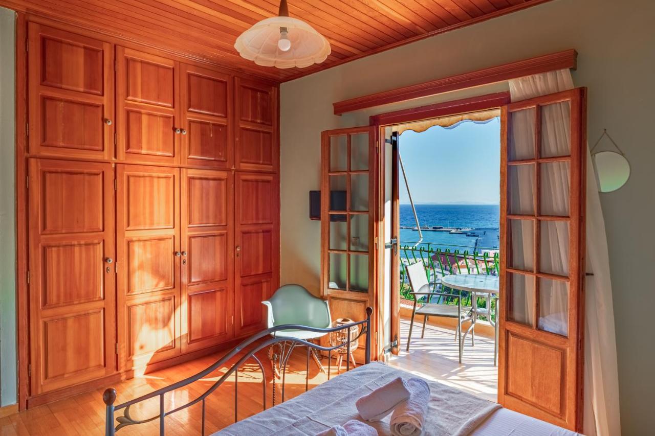 Golden Flower'S Apartment Poros  Luaran gambar