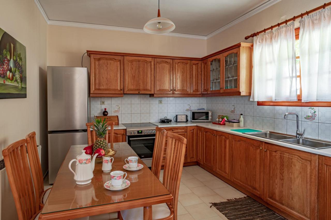 Golden Flower'S Apartment Poros  Luaran gambar