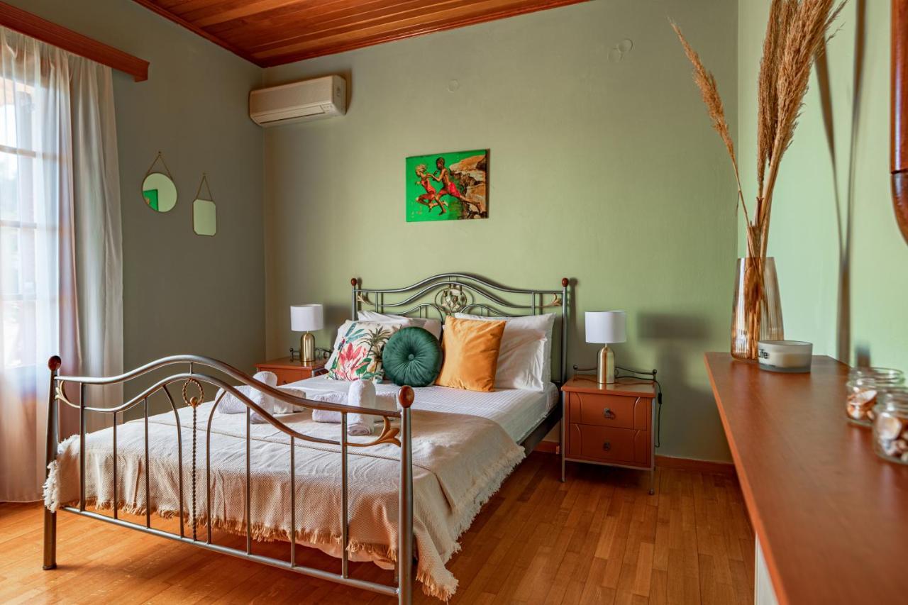 Golden Flower'S Apartment Poros  Luaran gambar
